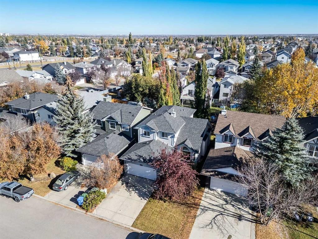 113 Somerside Green Sw, Calgary, AB - Outdoor With View