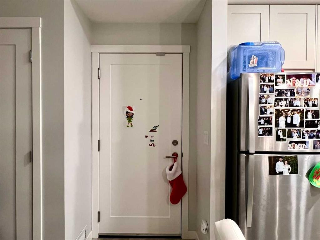301-150 Shawnee Square Sw, Calgary, AB - Indoor Photo Showing Other Room