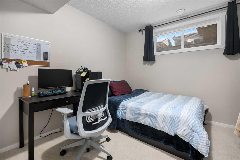 802 Walden Drive Se, Calgary, AB - Indoor