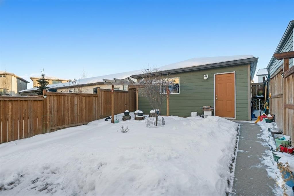 802 Walden Drive Se, Calgary, AB - Outdoor