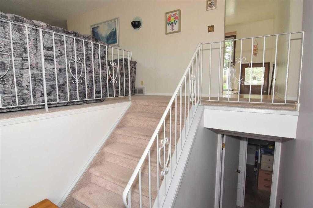 1356 Southdale Crescent Sw, Calgary, AB - Indoor