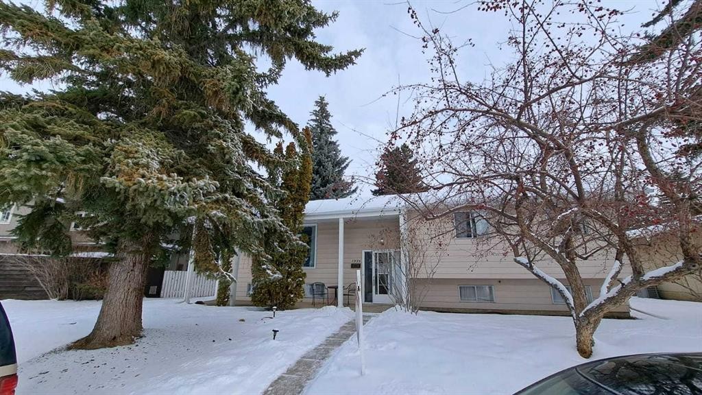 1356 Southdale Crescent Sw, Calgary, AB - Outdoor