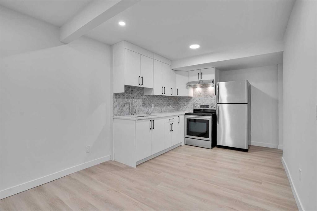 55 Coral Springs Close Ne, Calgary, AB - Indoor Photo Showing Kitchen