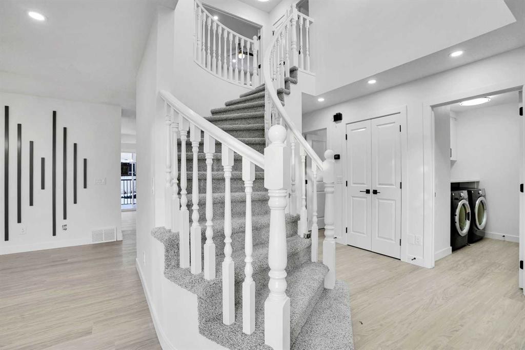 55 Coral Springs Close Ne, Calgary, AB - Indoor Photo Showing Other Room