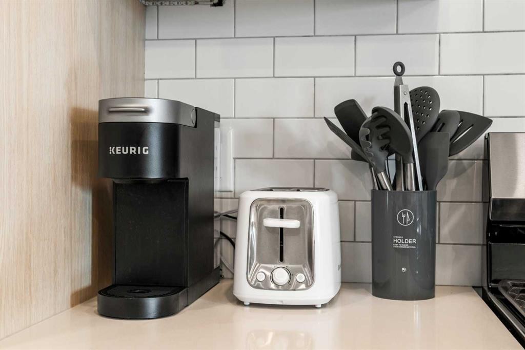 Unit 3-1313 20 Avenue Nw, Calgary, AB