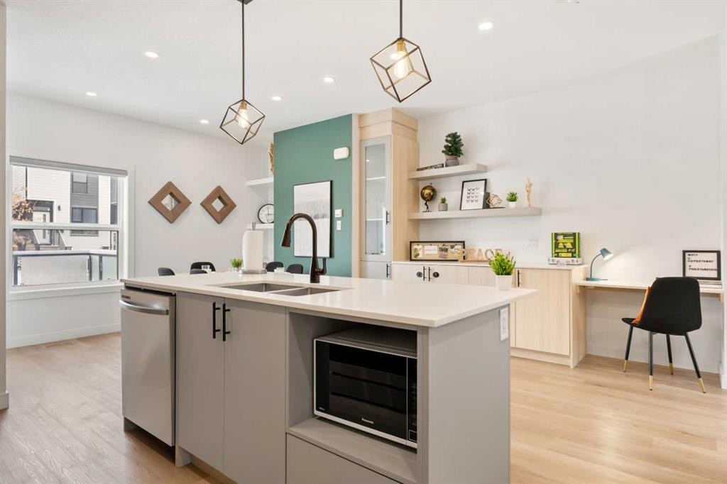 Unit 4-1313 20 Avenue Nw, Calgary, AB