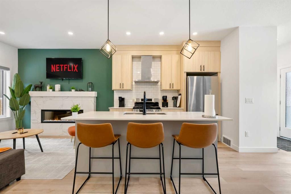 Unit 4-1313 20 Avenue Nw, Calgary, AB