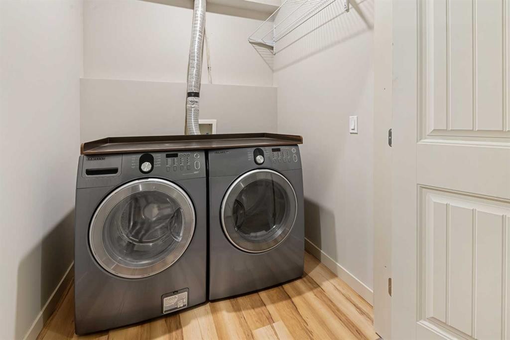 5628 Henwood Street Sw, Calgary, AB - Indoor Photo Showing Laundry Room