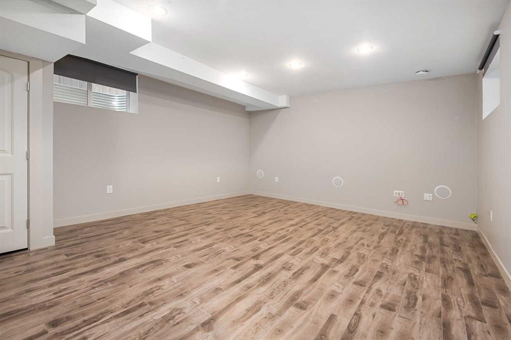 5628 Henwood Street Sw, Calgary, AB - Indoor