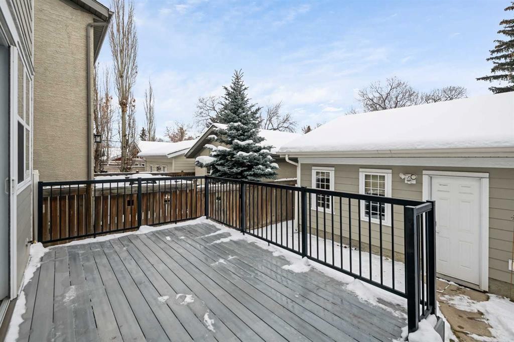 5628 Henwood Street Sw, Calgary, AB - Outdoor With Deck Patio Veranda With Exterior
