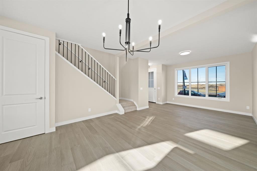 29 Sora Gate Se, Calgary, AB - Indoor Photo Showing Other Room