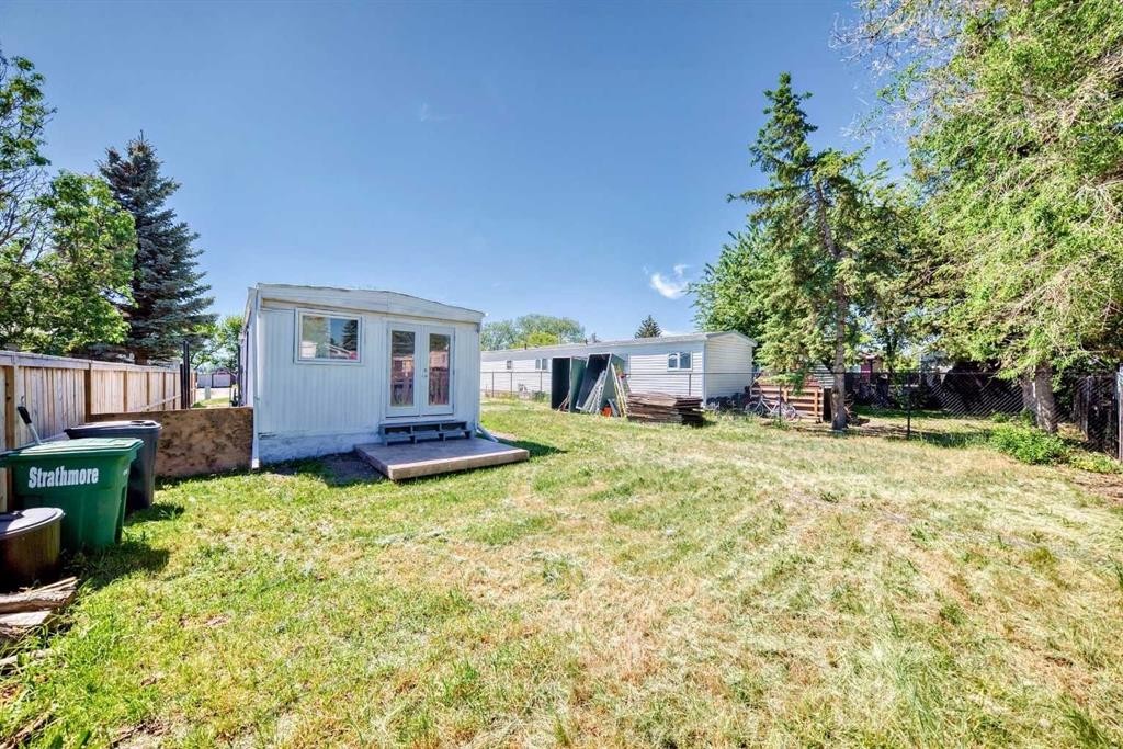 817 Bayview Road, Strathmore, AB - Outdoor