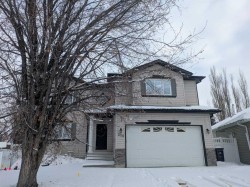 310 Highwood Village Place NW High River, AB T1V 1W1