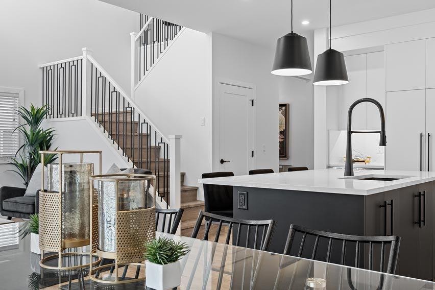 568 Walgrove Boulevard Se, Calgary, AB