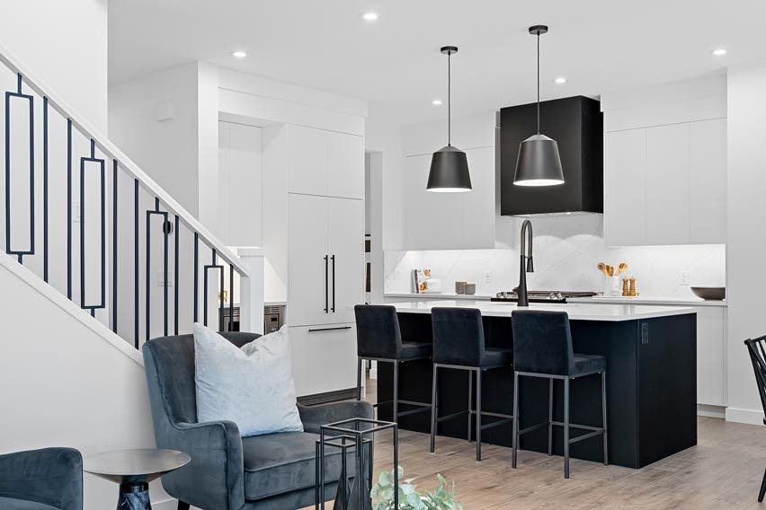 568 Walgrove Boulevard Se, Calgary, AB