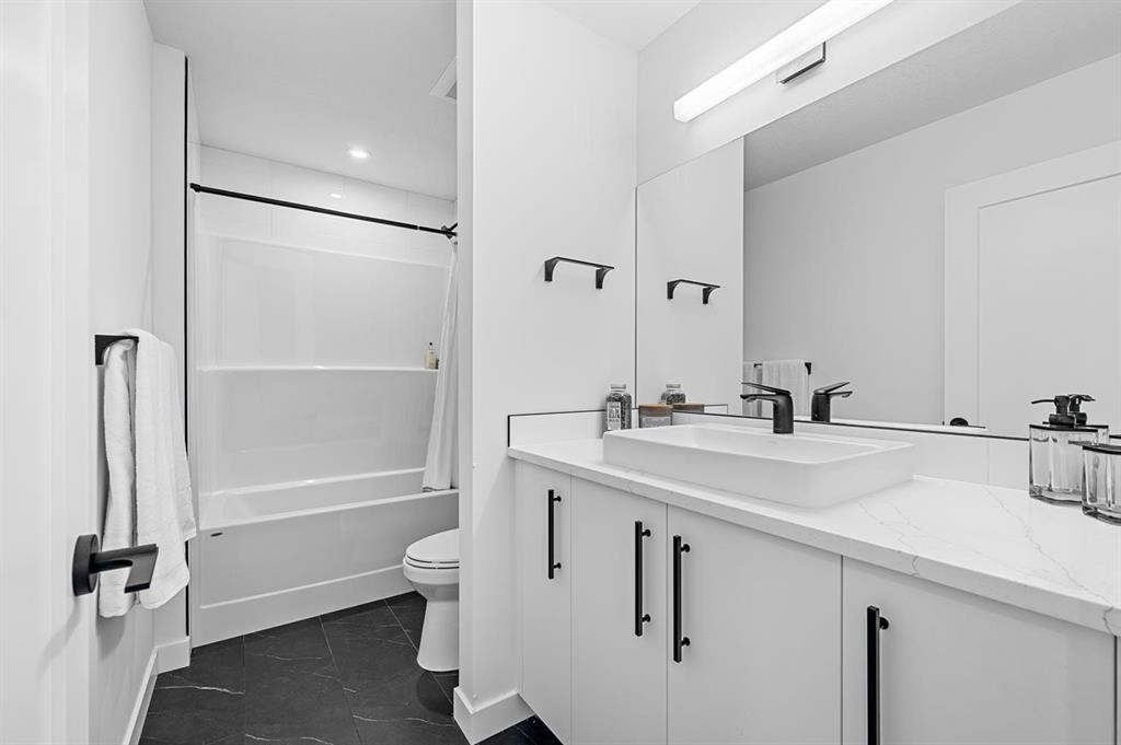 568 Walgrove Boulevard Se, Calgary, AB