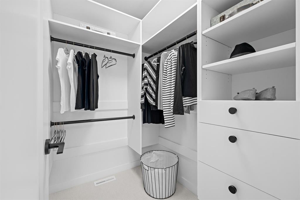 568 Walgrove Boulevard Se, Calgary, AB