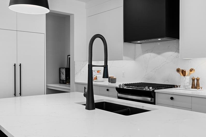 568 Walgrove Boulevard Se, Calgary, AB