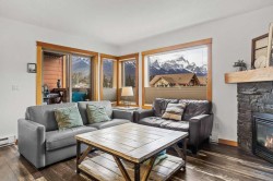 206-1160 Railway Avenue Canmore, AB T1W 1P4