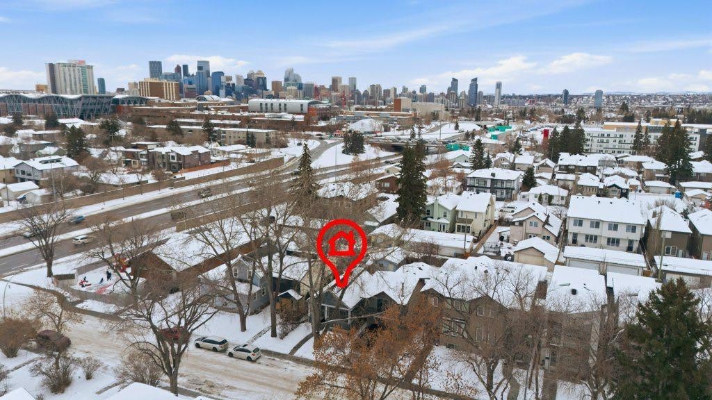 1517 19 Avenue Nw, Calgary, AB - Outdoor With View