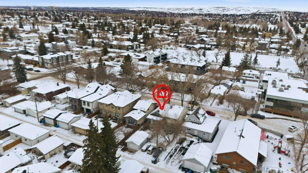 1517 19 Avenue Nw, Calgary, AB - Outdoor With View