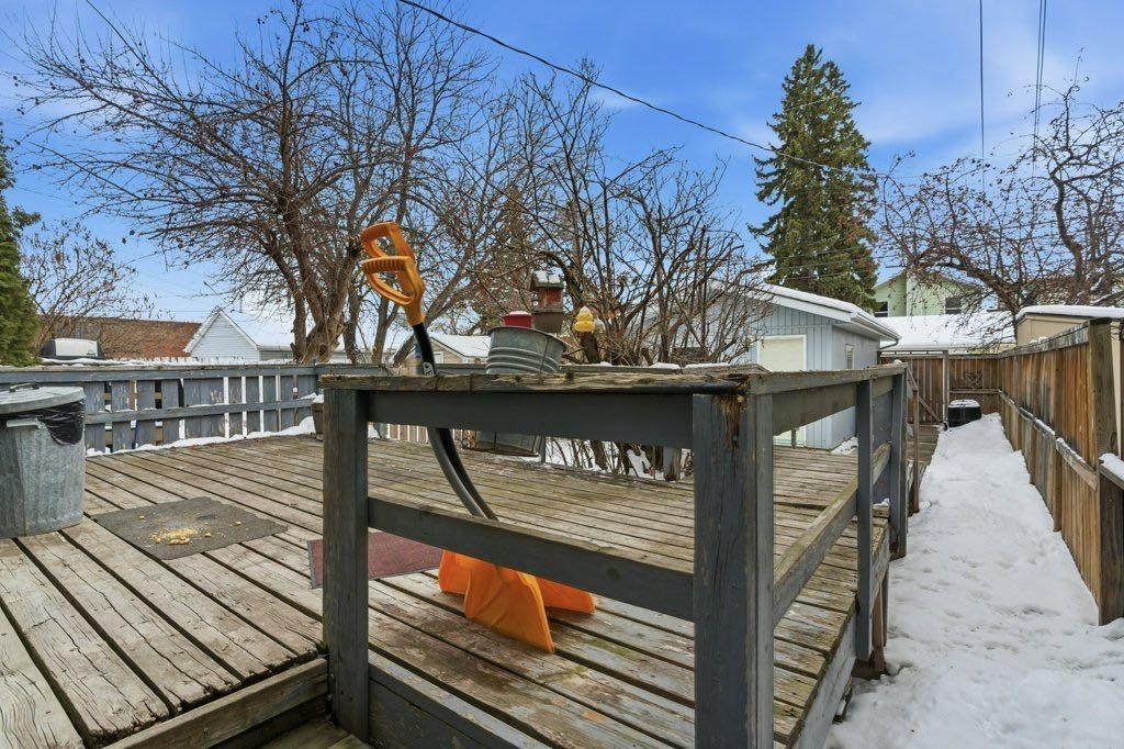 1517 19 Avenue Nw, Calgary, AB - Outdoor