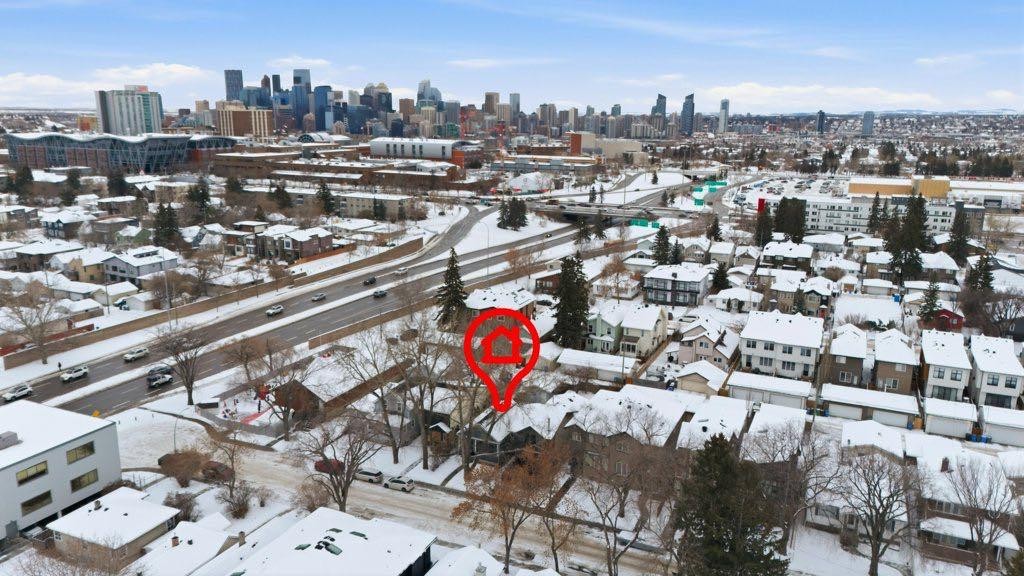 1517 19 Avenue Nw, Calgary, AB - Outdoor With View