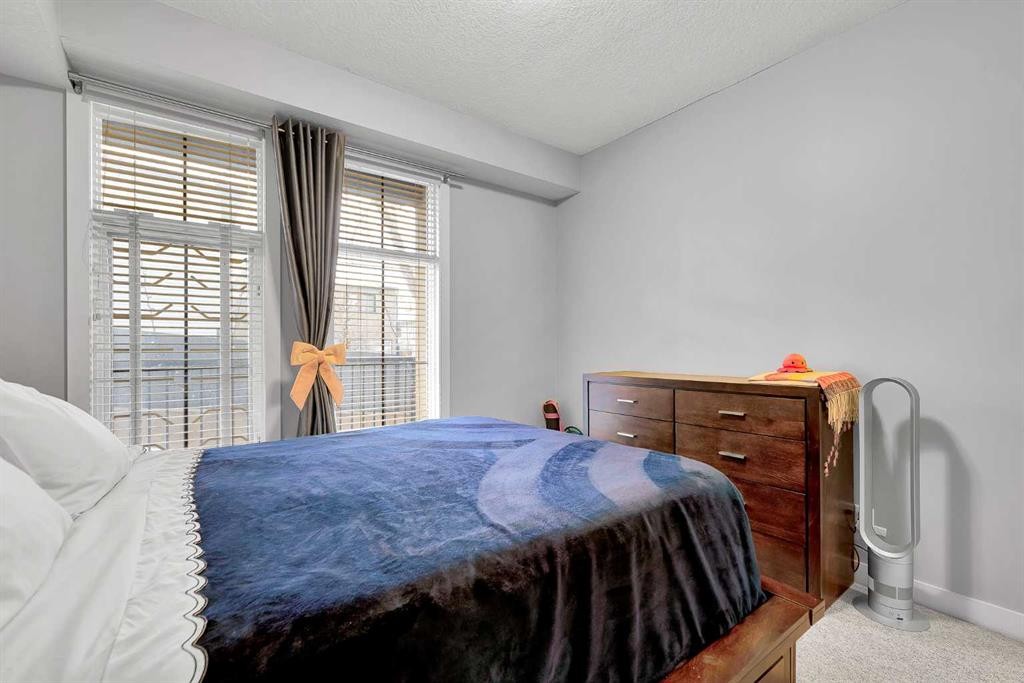 109-2307 14 Street Sw, Calgary, AB - Indoor Photo Showing Bedroom