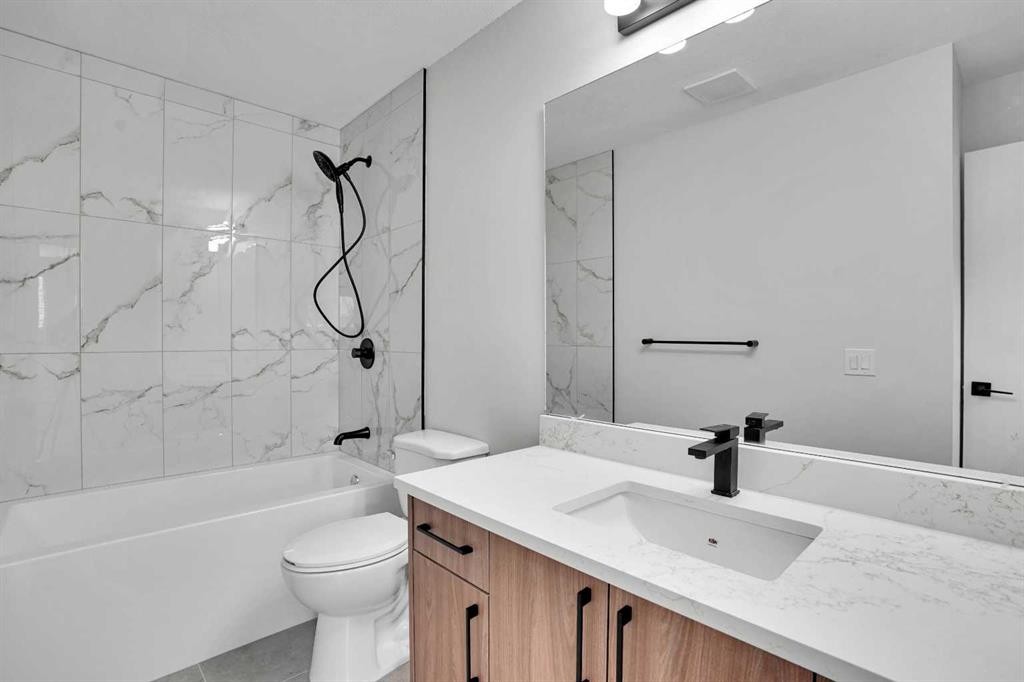 139 Castleglen Way Ne, Calgary, AB - Indoor Photo Showing Bathroom
