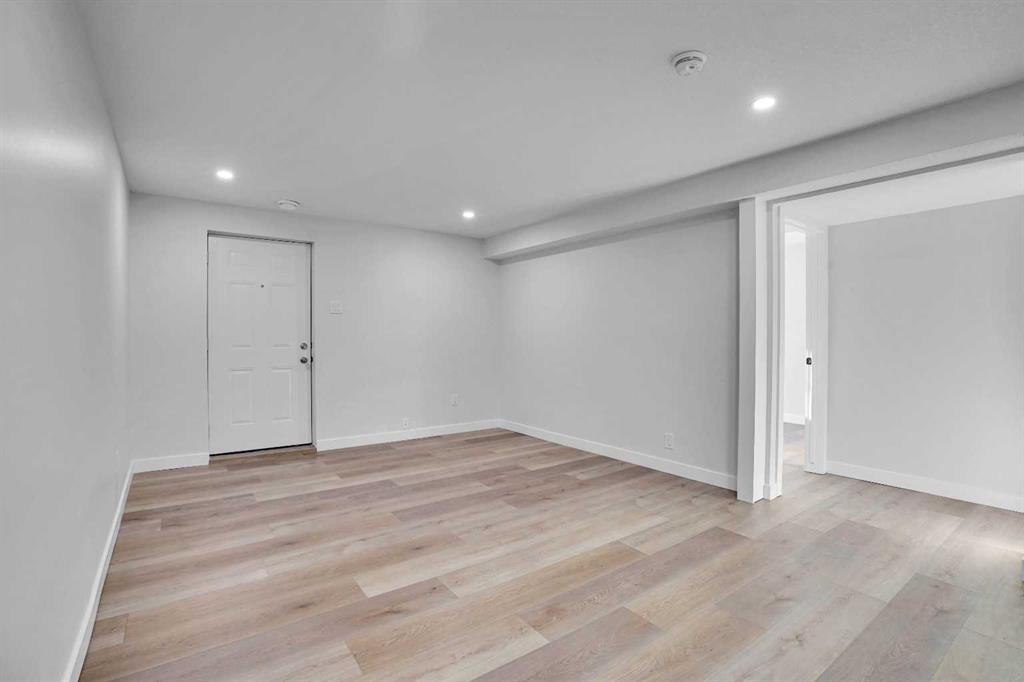 139 Castleglen Way Ne, Calgary, AB - Indoor Photo Showing Other Room