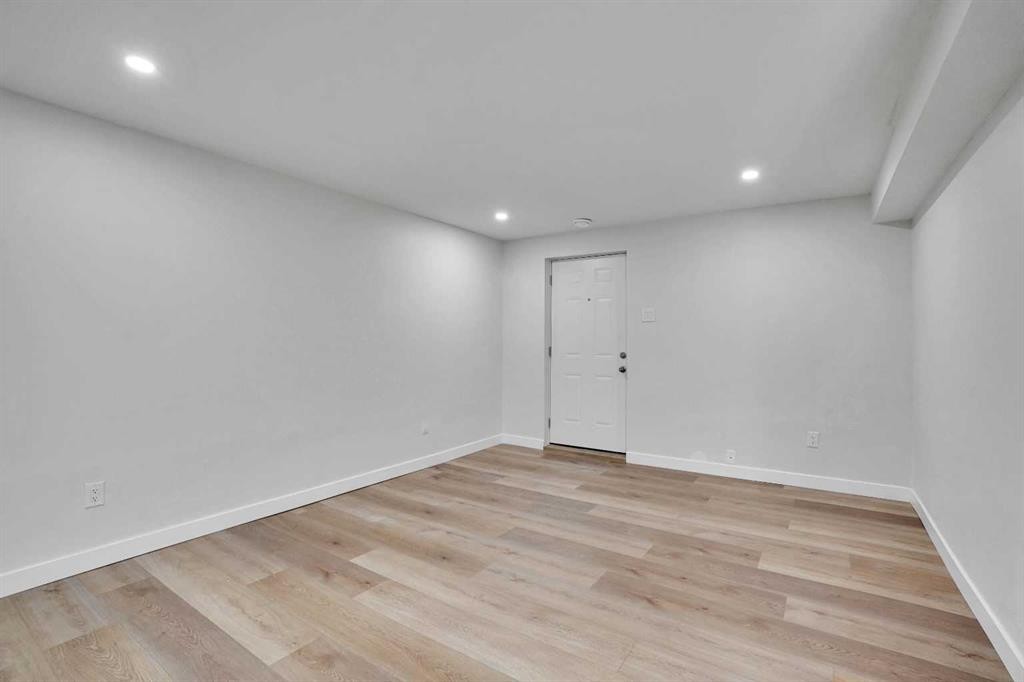139 Castleglen Way Ne, Calgary, AB - Indoor Photo Showing Other Room