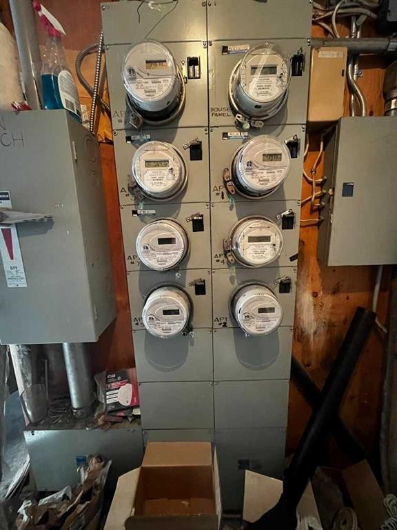 1-7-2515 First Avenue Nw, Calgary, AB - Outdoor