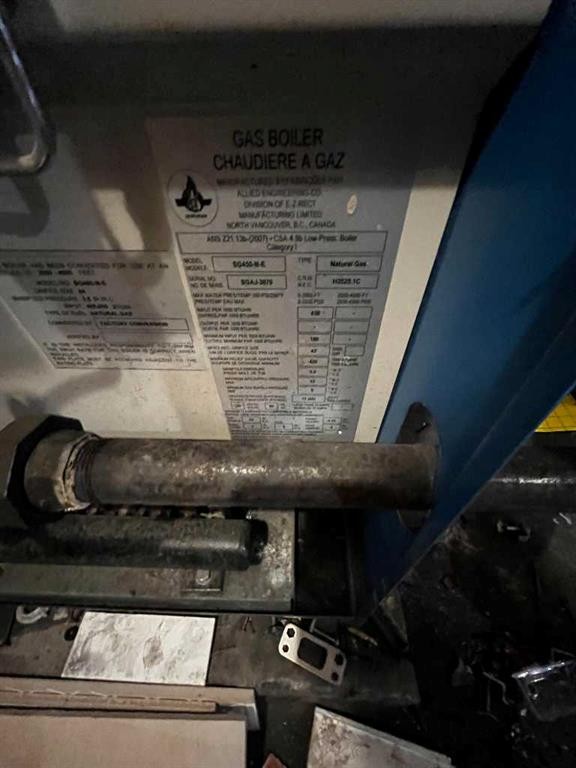 1-7-2515 First Avenue Nw, Calgary, AB - Indoor