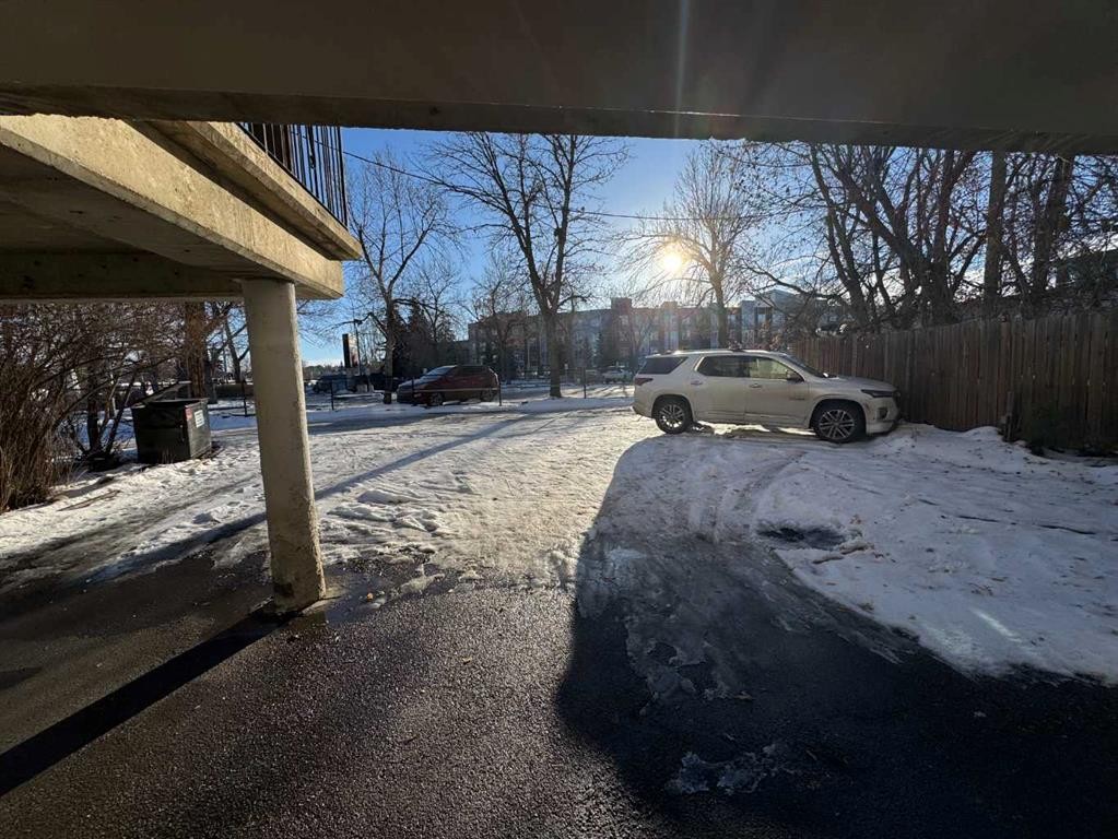 1-7-2515 First Avenue Nw, Calgary, AB - Indoor