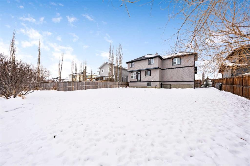 40 Mckinnon Street Nw, Langdon, AB - Outdoor