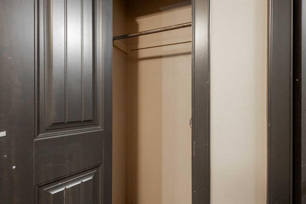 105-620 15 Avenue Sw, Calgary, AB - Indoor Photo Showing Other Room