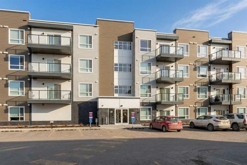 3116-33 Carringham Gate Nw, Calgary, AB - Outdoor With Balcony