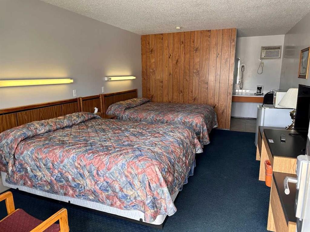 301 42 Street, Edson, AB