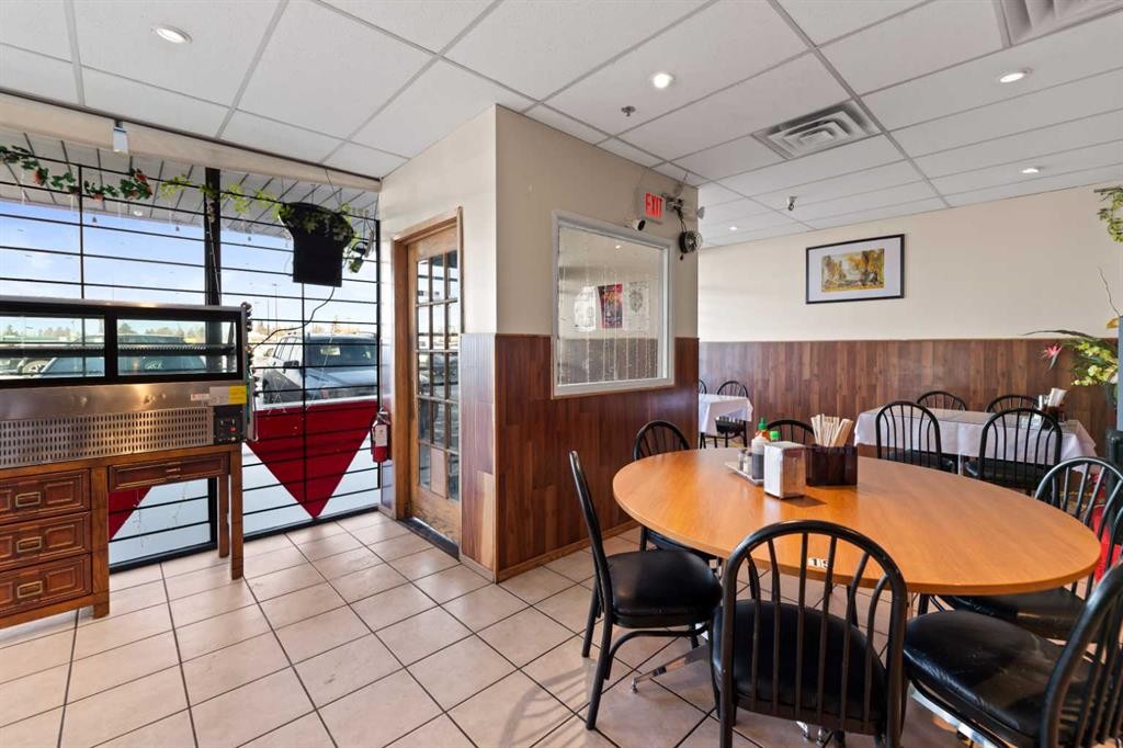 3213 17 Avenue Se, Calgary, AB