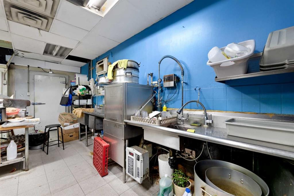 3213 17 Avenue Se, Calgary, AB