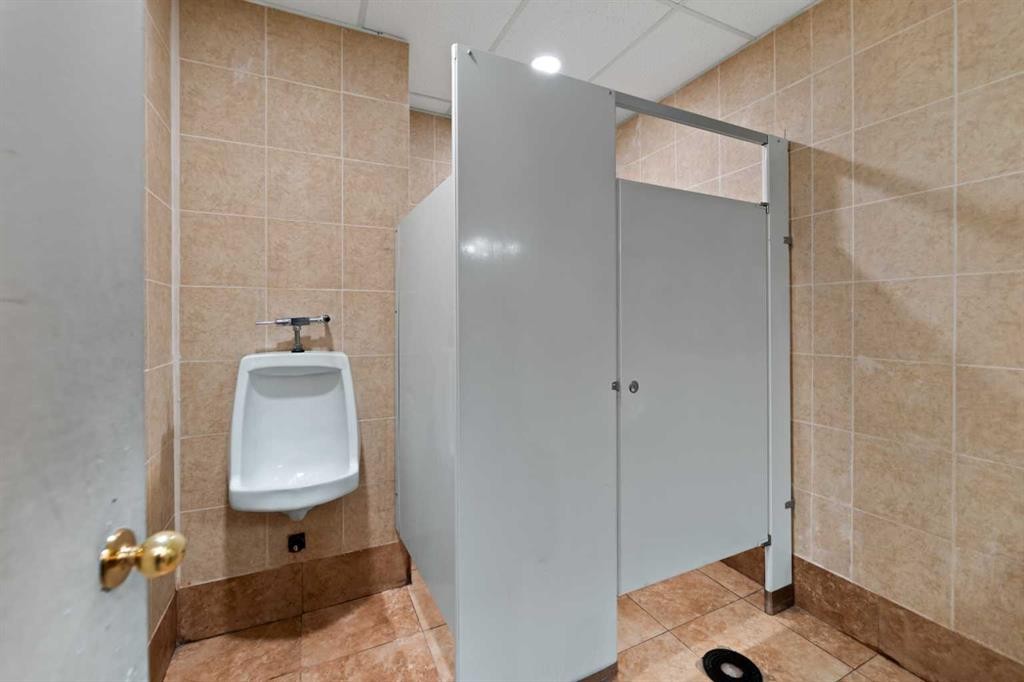 3213 17 Avenue Se, Calgary, AB