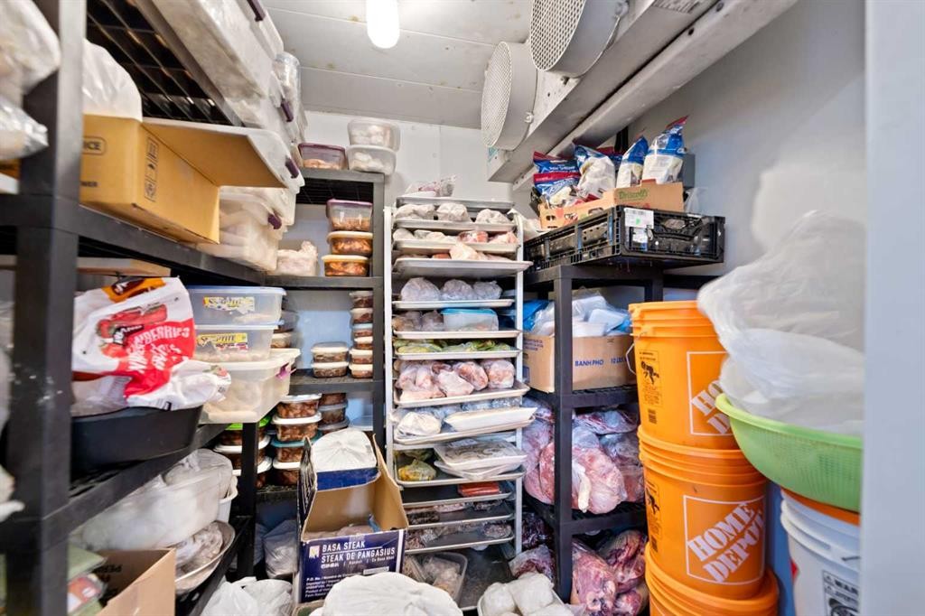 3213 17 Avenue Se, Calgary, AB