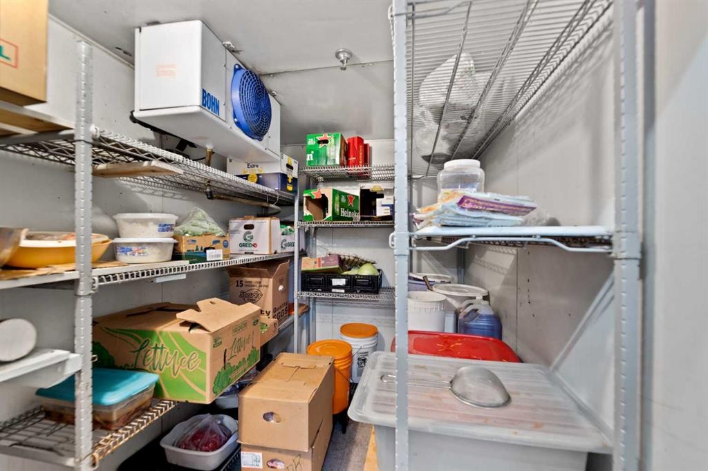 3213 17 Avenue Se, Calgary, AB