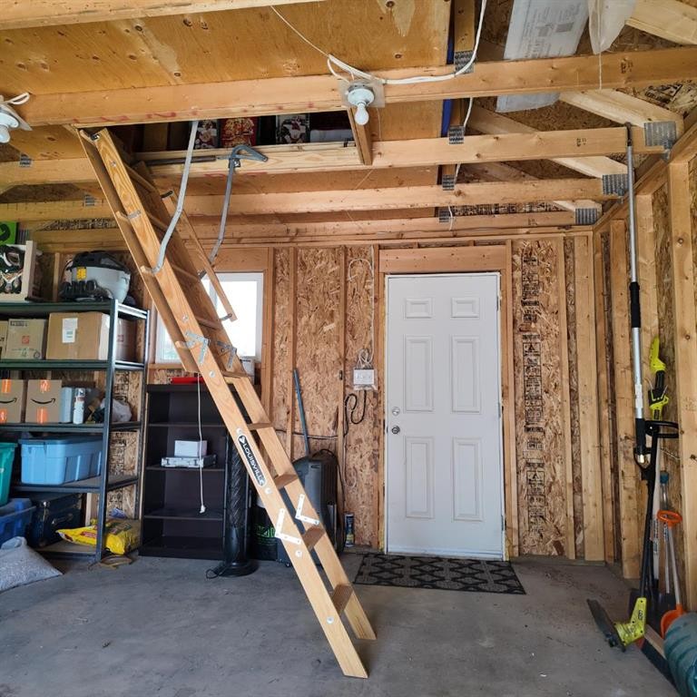 8432 Berkley Road Nw, Calgary, AB - Indoor