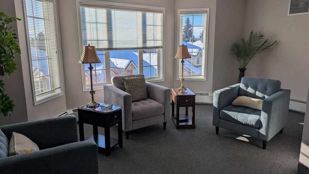 1209-1209 Sienna Park Green Sw, Calgary, AB - Indoor Photo Showing Other Room