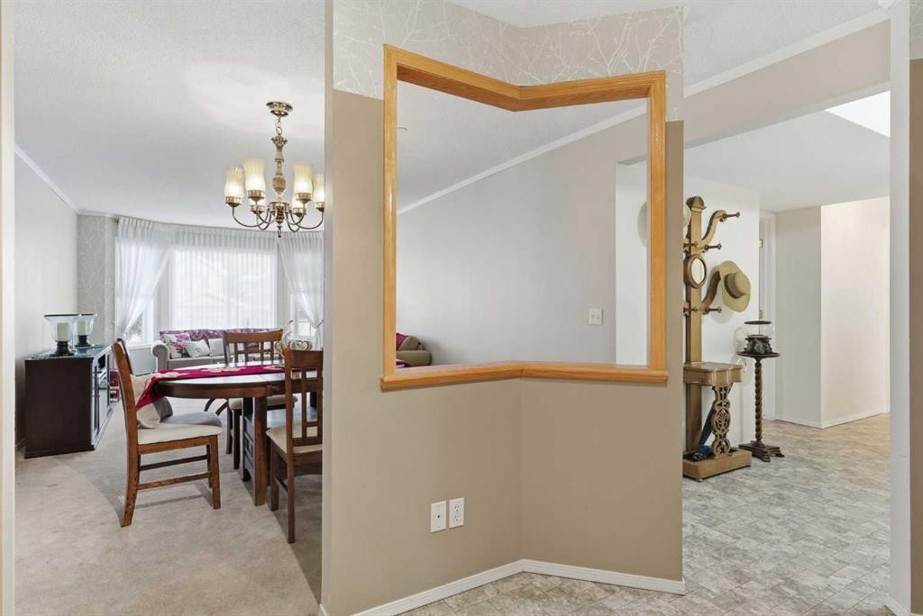 1209-1209 Sienna Park Green Sw, Calgary, AB - Indoor Photo Showing Other Room