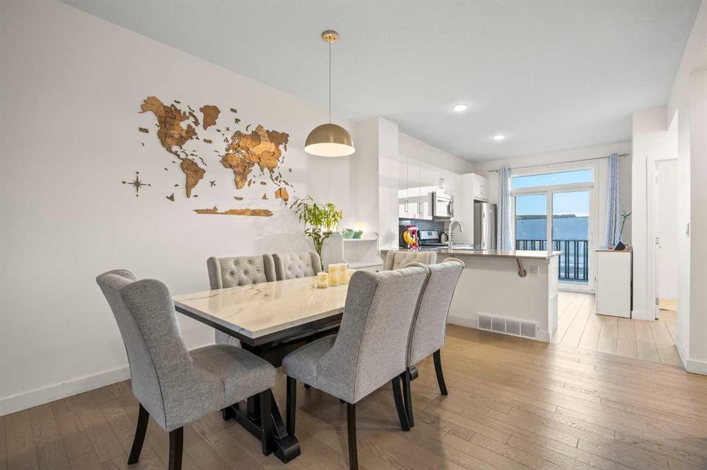 87 Walden Path Se, Calgary, AB - Indoor Photo Showing Dining Room