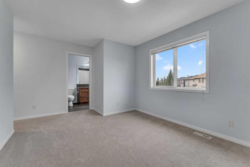 20 Copperpond Grove Se, Calgary, AB - Indoor Photo Showing Other Room