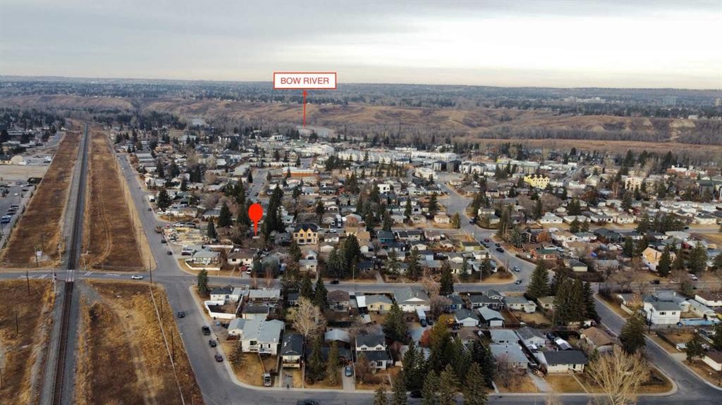 6435 33 Avenue Nw, Calgary, AB - Outdoor With View
