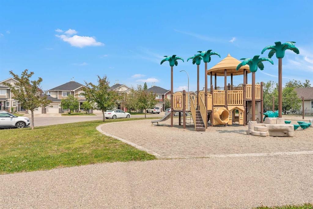 203 Cranberry Green Se, Calgary, AB - Outdoor